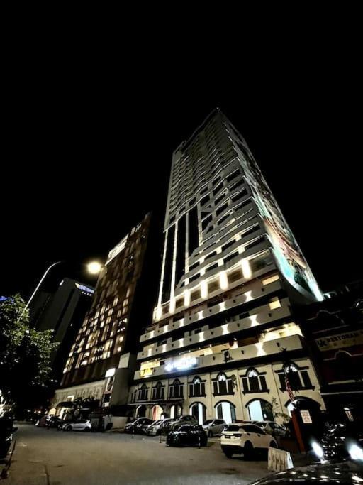 #221 M101 Dang Wangi Klcc View Pool By Livin Hotel Kuala Lumpur Ngoại thất bức ảnh